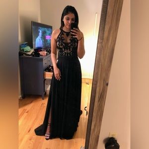 B. Darlin Juniors' Black Crew Neck Beaded Embroidered Formal with side slit